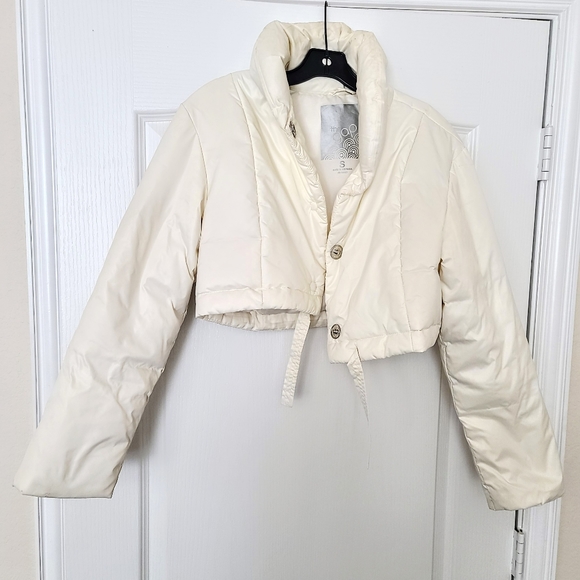 Gap cropped puffer jacket - Picture 3 of 5